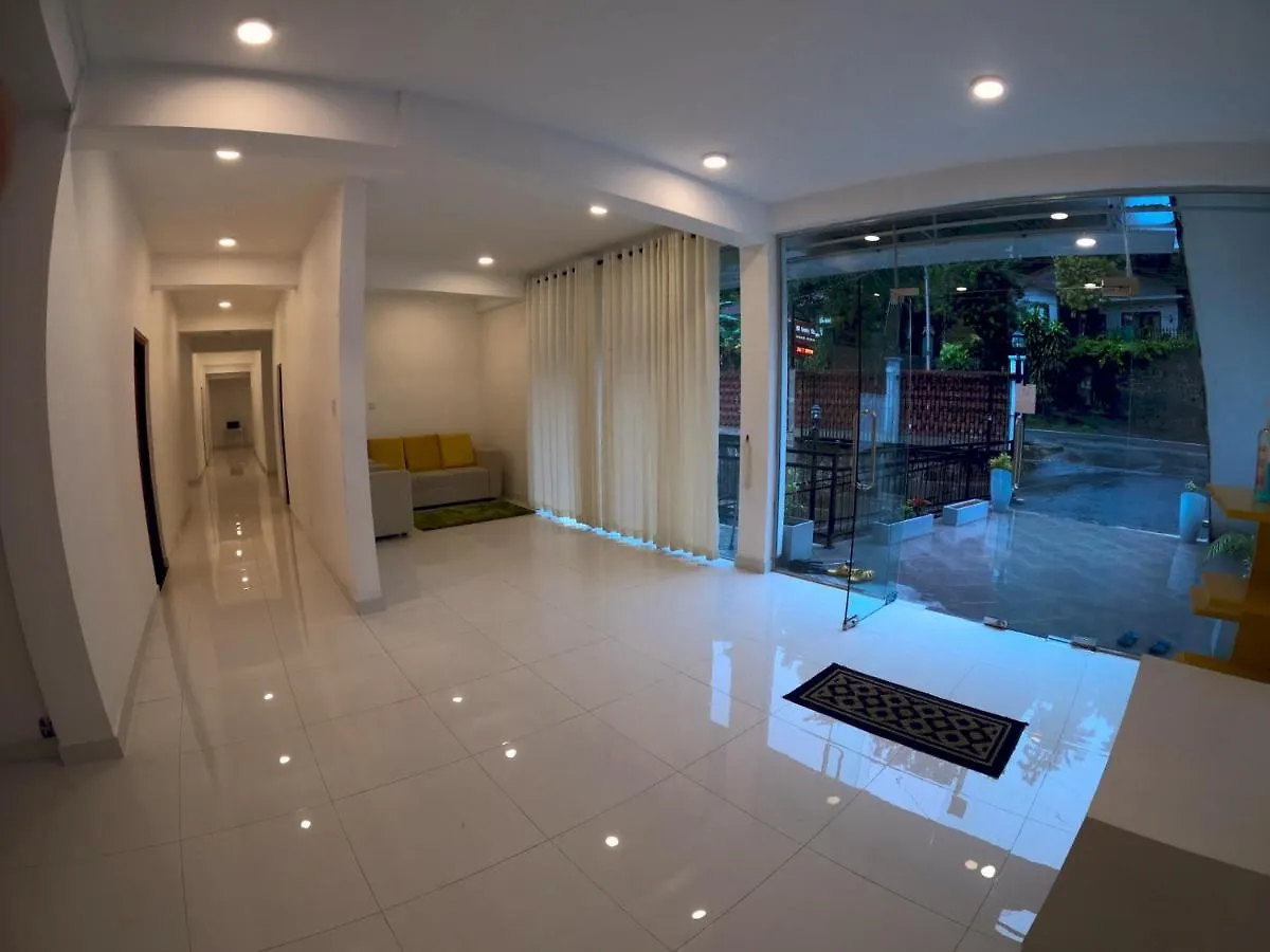 Hill Country Villa Kandy Hotel